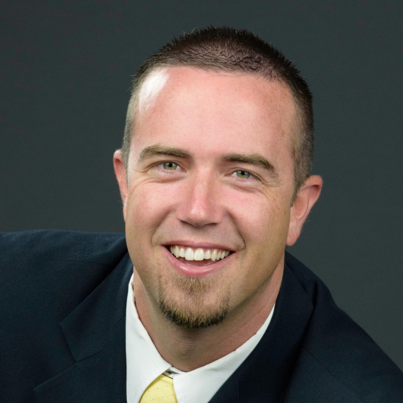 Branch Manager Dustin Hodges